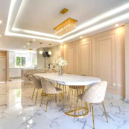 Urb. Naranjos De Marbella, Manzana 3, * Marbella