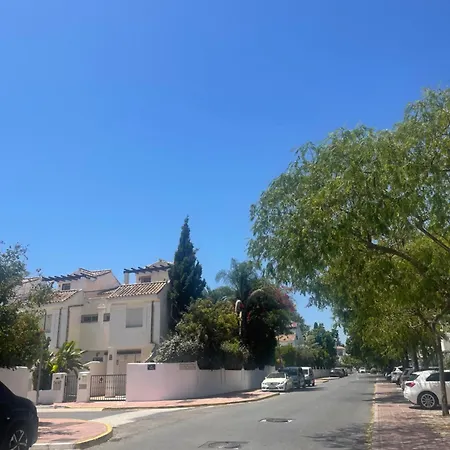 Urb. Naranjos De Marbella, Manzana 3, Сasa de vacaciones Marbella