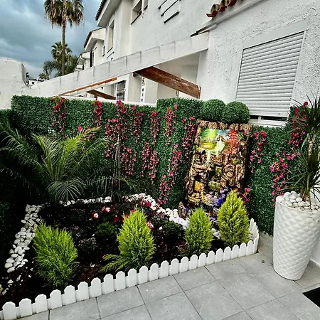 Urb. Naranjos De Marbella, Manzana 3, Marbella