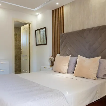 Serenity Luxury Private Near Puerto Banus Дом отдыха Марбелья